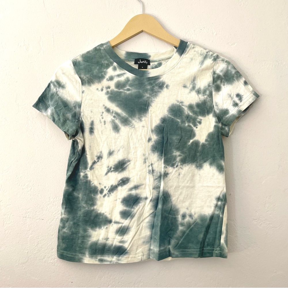 Justify acid wash/tie dye tee